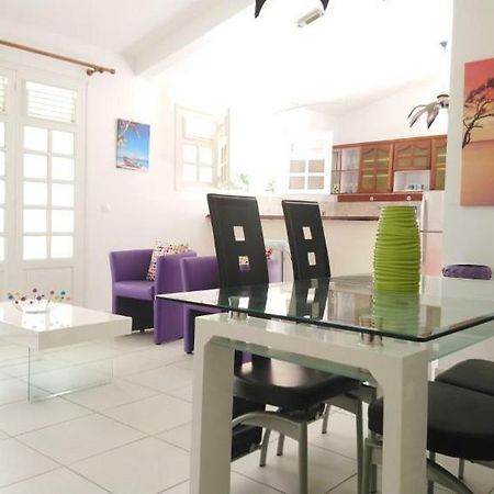Appartement Gliceria Grande Anse エクステリア 写真