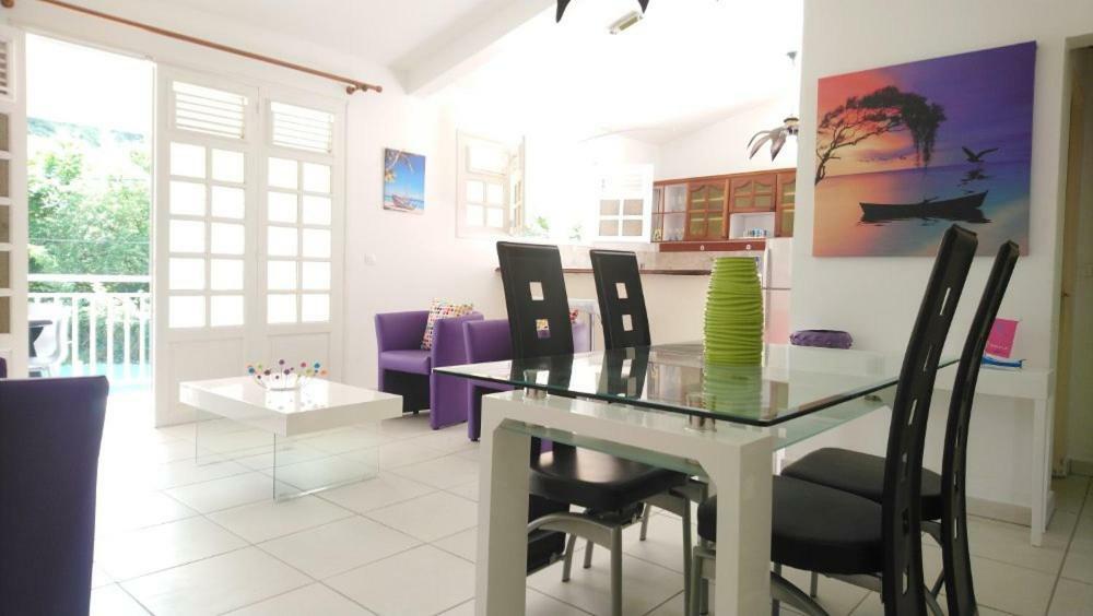 Appartement Gliceria Grande Anse エクステリア 写真